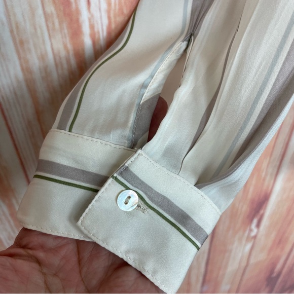 Grade & Gather Two Piece Striped Pajama Set (M/L) - Picture 5 of 16